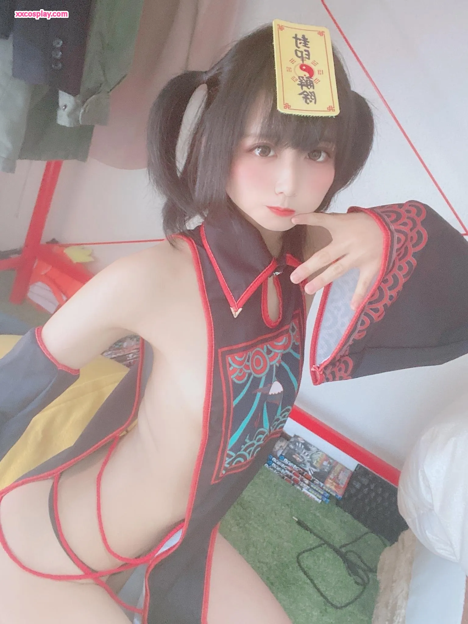 Yanagimaru's Seductive Cheongsam Kickoff